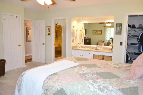 Bedroom - 5617 Calais Dr, Springfield, OH 45503 photo 3 of 10