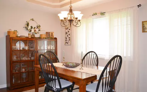 Dining - 5617 Calais Dr, Springfield, OH 45503 photo 1 of 7