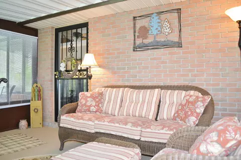 Exterior - 5617 Calais Dr, Springfield, OH 45503 photo 3 of 9