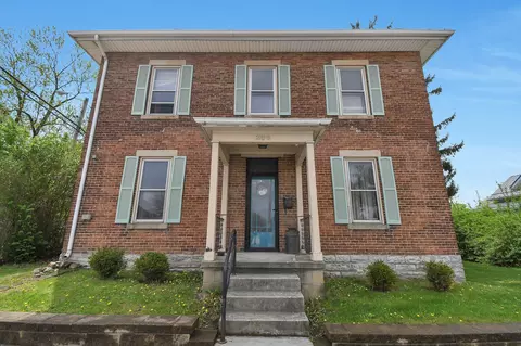 266 E William St, Delaware, OH 43015