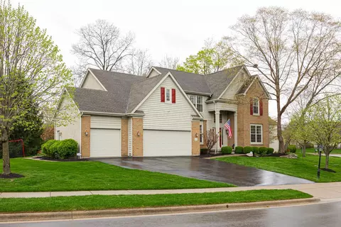 413 Ashmoore Cir E, Powell, OH 43065