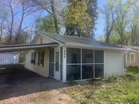 485 Union Ave, Buckeye Lake, OH 43008