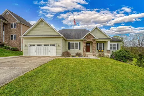 367 Hanover Dr, Chillicothe, OH 45601