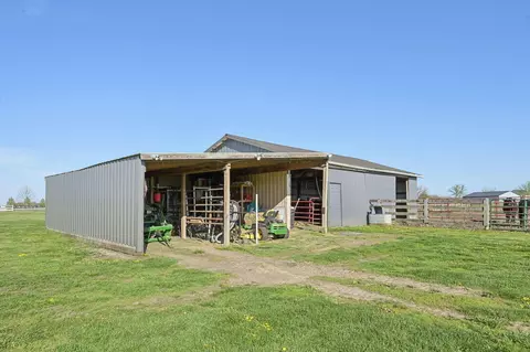 6670 Woolard Rd NE, Pleasantville, OH 43148
