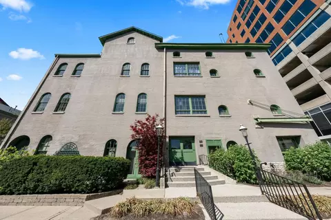51 W Blenkner St #206, Columbus, OH 43215