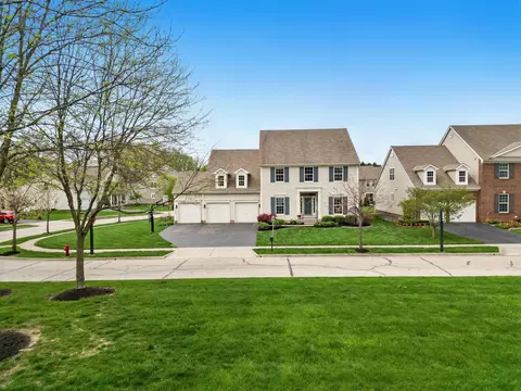8339 Marwithe Pl, New Albany, OH 43054 photo 2