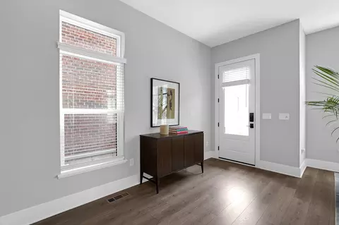Entry Way - 935 Pullman Pl, Columbus, OH 43212 photo 3 of 3