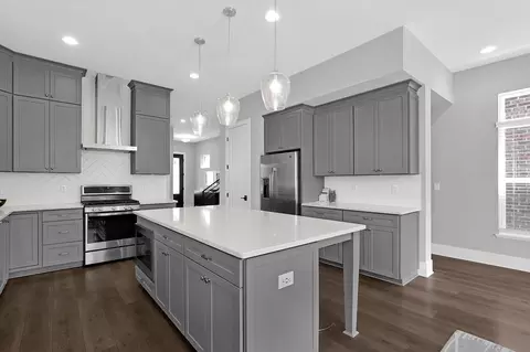 Kitchen - 935 Pullman Pl, Columbus, OH 43212 photo 3 of 5