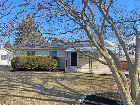 86 Orchard Hts, Delaware, OH 43015