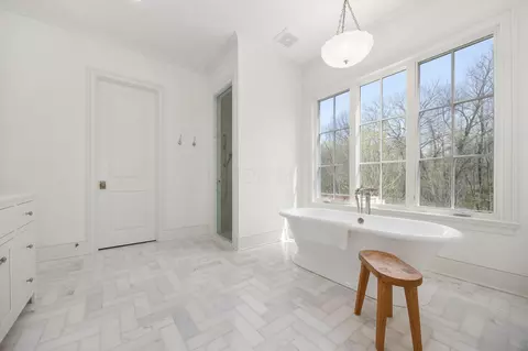 Bath - 7365 Perry Rd, Delaware, OH 43015 photo 5 of 18