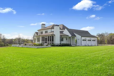 Exterior - 7365 Perry Rd, Delaware, OH 43015 photo 8 of 27