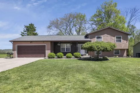 140 Craig Dr, Thornville, OH 43076
