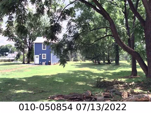 1456 Cole St, Columbus, OH 43205