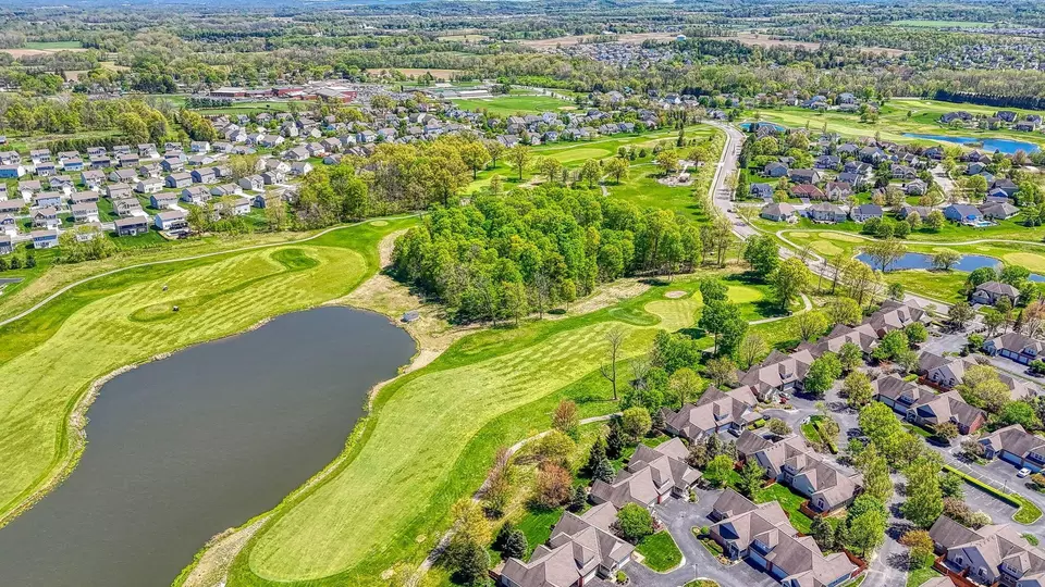 View/Area - 6956 Greensview Village Dr, Canal Winchester, OH 43110 photo 6 of 15