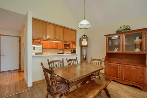 Dining - 6956 Greensview Village Dr, Canal Winchester, OH 43110 photo 1 of 1
