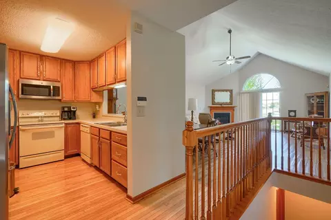 Entry Way - 6956 Greensview Village Dr, Canal Winchester, OH 43110 photo 1 of 1