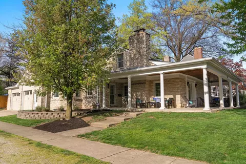 130 W Beaumont Rd, Columbus, OH 43214