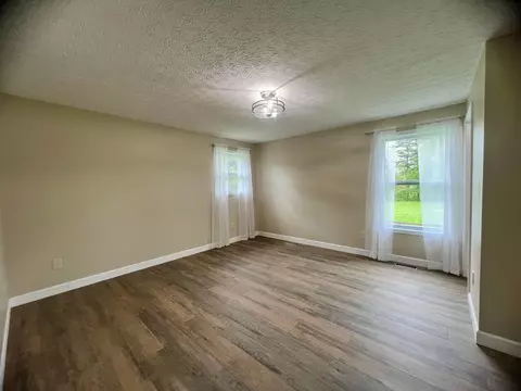 357 Carroll Eastern Rd NW, Baltimore, OH 43105 photo 11
