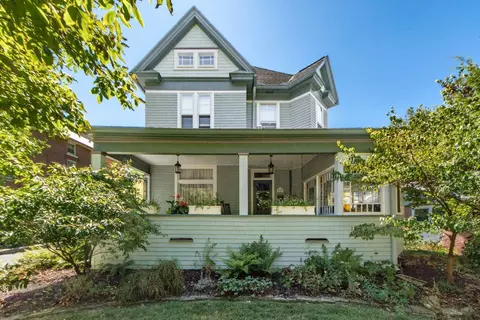 221 Oakland Park Ave, Columbus, OH 43214