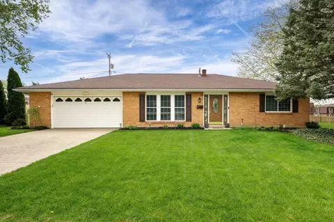610 Village Ct, Englewood, OH 45322