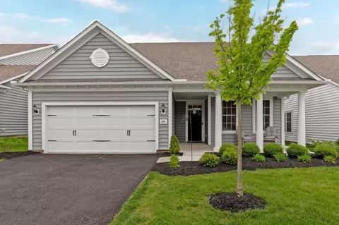 7791 Westcross Dr, New Albany, OH 43054
