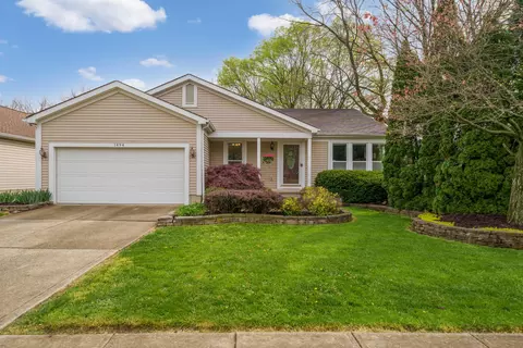 1494 Bendelow Dr, Columbus, OH 43228