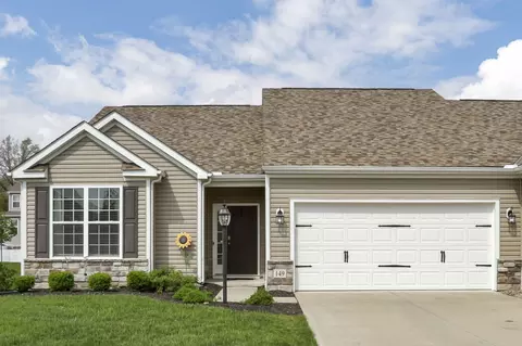 149 Broadmoore Blvd, Pataskala, OH 43062