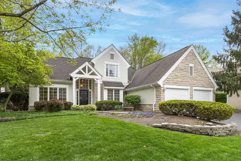 5694 Travis Pointe Ct, Westerville, OH 43082