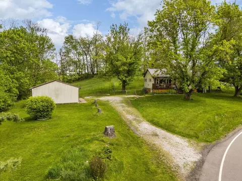 37460 Maysville Greendale Rd, Logan, OH 43138