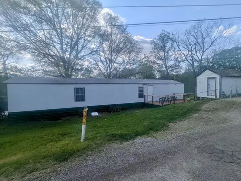 200 Ann St, New Straitsville, OH 43766