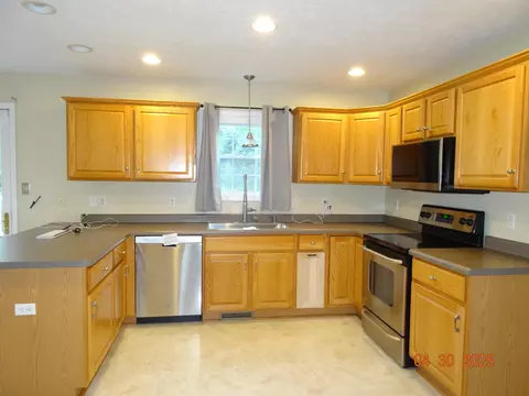 Kitchen - 3101 Windy Ridge Dr, Springfield, OH 45502 photo 1 of 4
