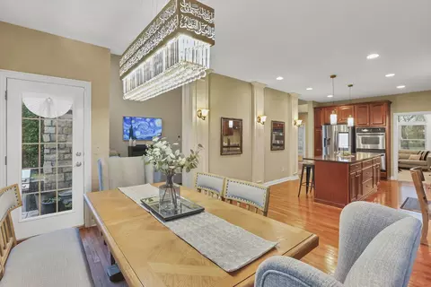 Dining - 6580 Dalmore Ln, Dublin, OH 43016 photo 4 of 6