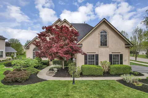 Exterior - 6580 Dalmore Ln, Dublin, OH 43016 photo 13 of 14