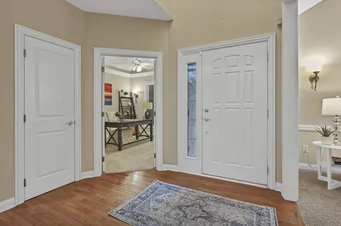 Entry Way - 6580 Dalmore Ln, Dublin, OH 43016 photo 2 of 4