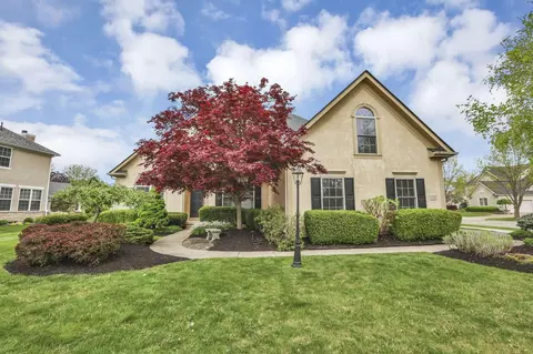 Exterior - 6580 Dalmore Ln, Dublin, OH 43016 photo 2 of 14