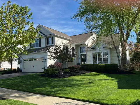 152 Timber Oak Dr, Powell, OH 43065