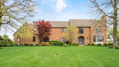 80 Glyn Carin Ln, Granville, OH 43023