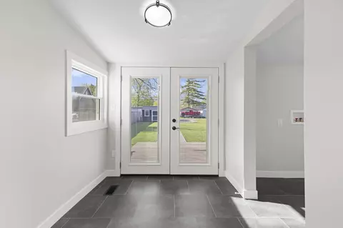Entry Way - 307 E Water St, Prospect, OH 43342 photo 6 of 8