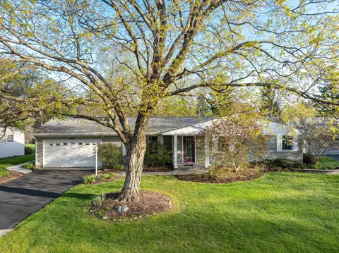 362 Crandall Dr, Worthington, OH 43085