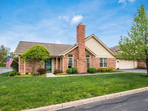 2645 Pine Marsh Dr, Grove City, OH 43123