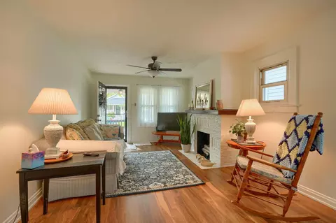 Living - 529 E Moler St, Columbus, OH 43207 photo 1 of 1