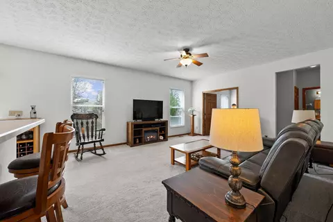 178 Stockard Loop, Delaware, OH 43015 photo 4
