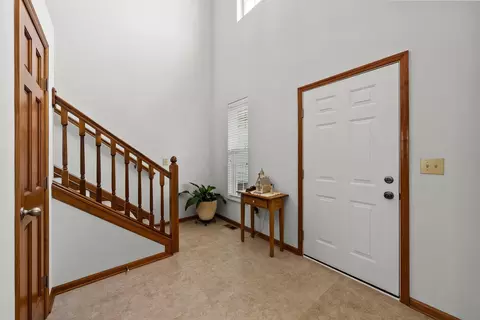 178 Stockard Loop, Delaware, OH 43015 photo 2