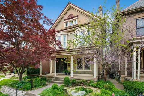 94 W Hubbard Ave, Columbus, OH 43215