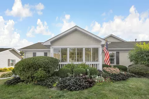 1324 Hillview Cir W, Newark, OH 43055