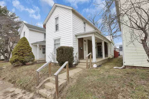 1227 E Chestnut St, Lancaster, OH 43130