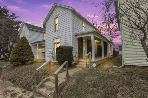 Exterior - 1227 E Chestnut St, Lancaster, OH 43130 photo 1 of 10