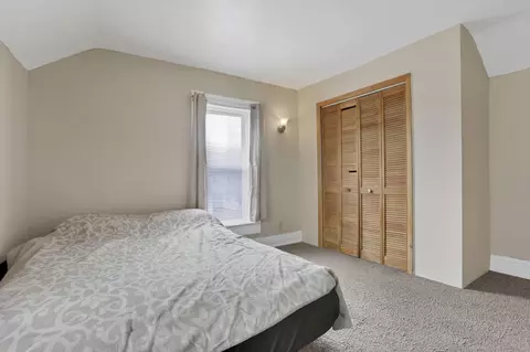 Bedroom - 1227 E Chestnut St, Lancaster, OH 43130 photo 1 of 4