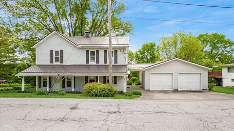 219 W Sheridan Ave, Somerset, OH 43783