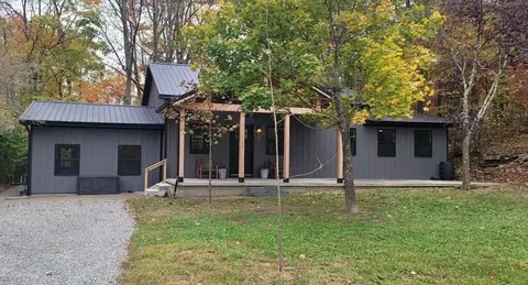 19683 Thompson Ridge Rd, Laurelville, OH 43135